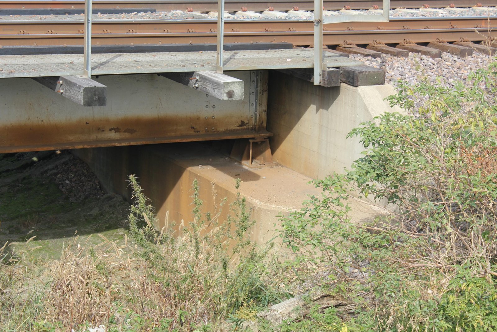East abutment